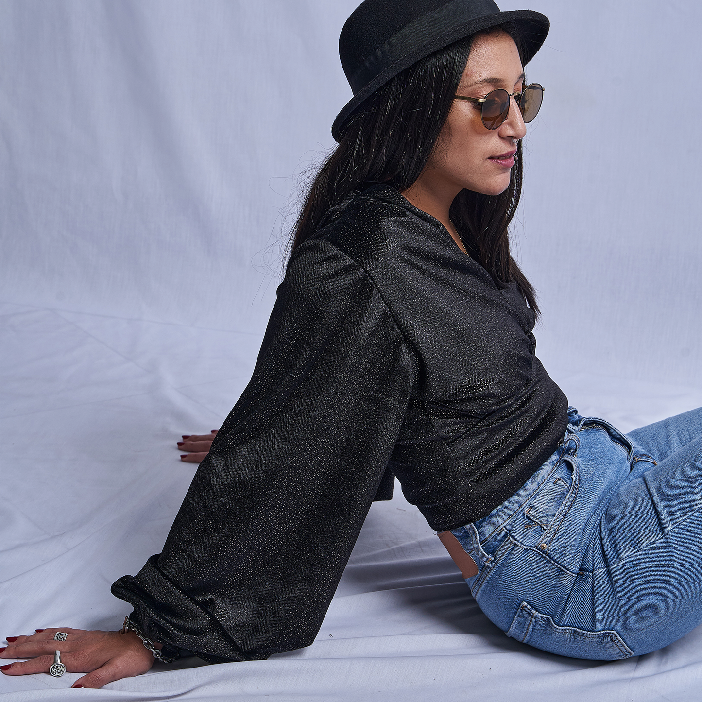 Glittery Black Puffy Sleeve Velvet Top