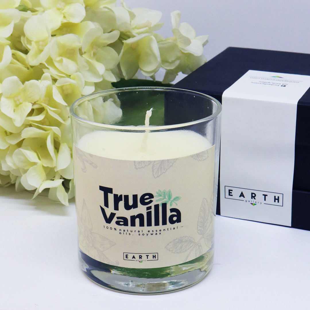True Vanilla Scented Candle