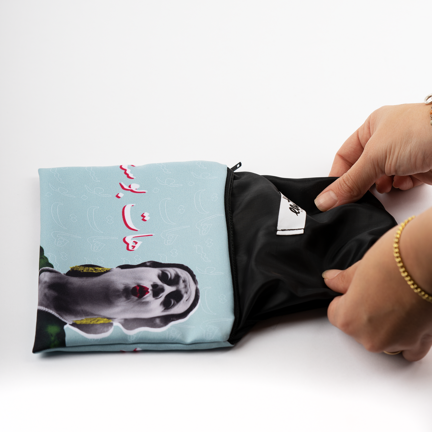 Um Kulthum Pouch