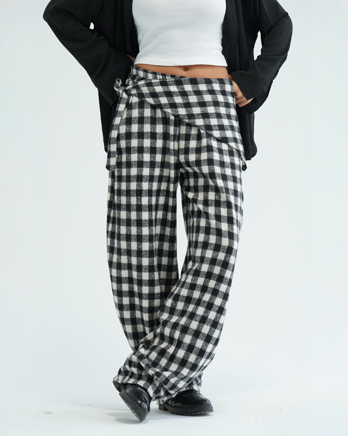 Black Flannel Balloon Pants