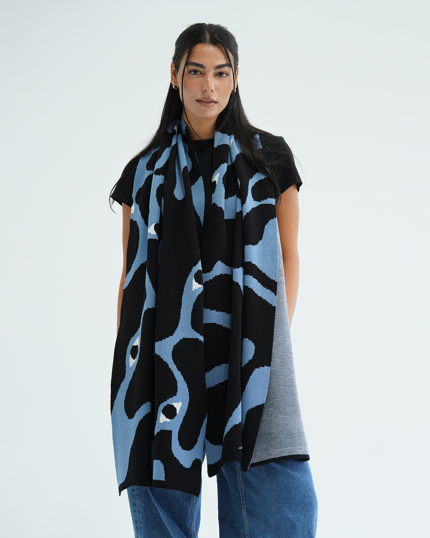 Blue Eyes Knit Scarf