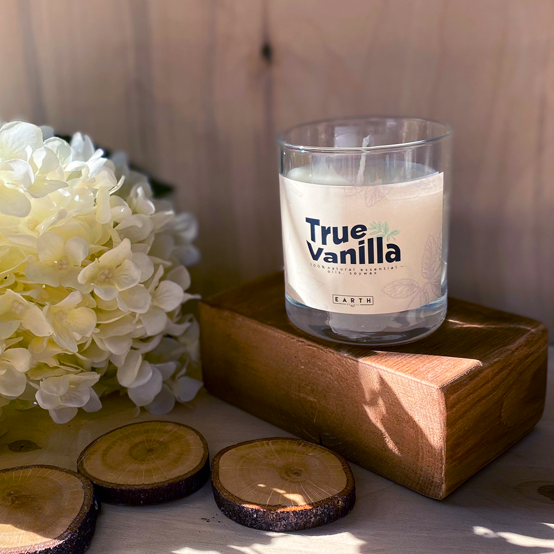 True Vanilla Scented Candle